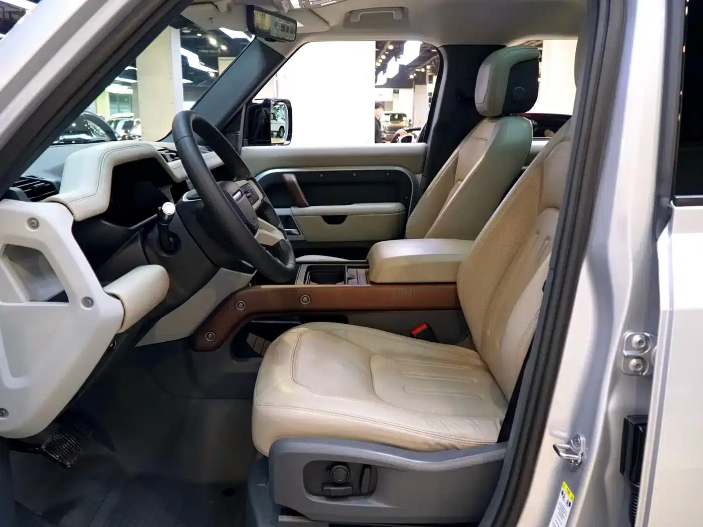 2020 Land Rover Defender 110 P400 HSE — миниатюра 8