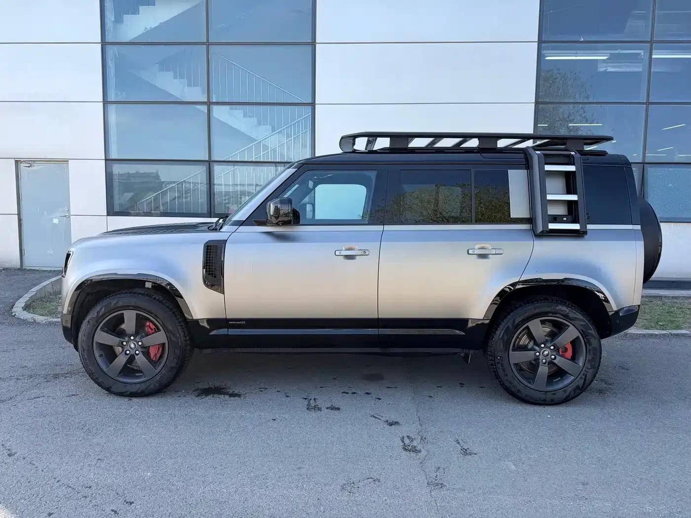2025 Land Rover Defender 110 3.0T P400 X — миниатюра 2
