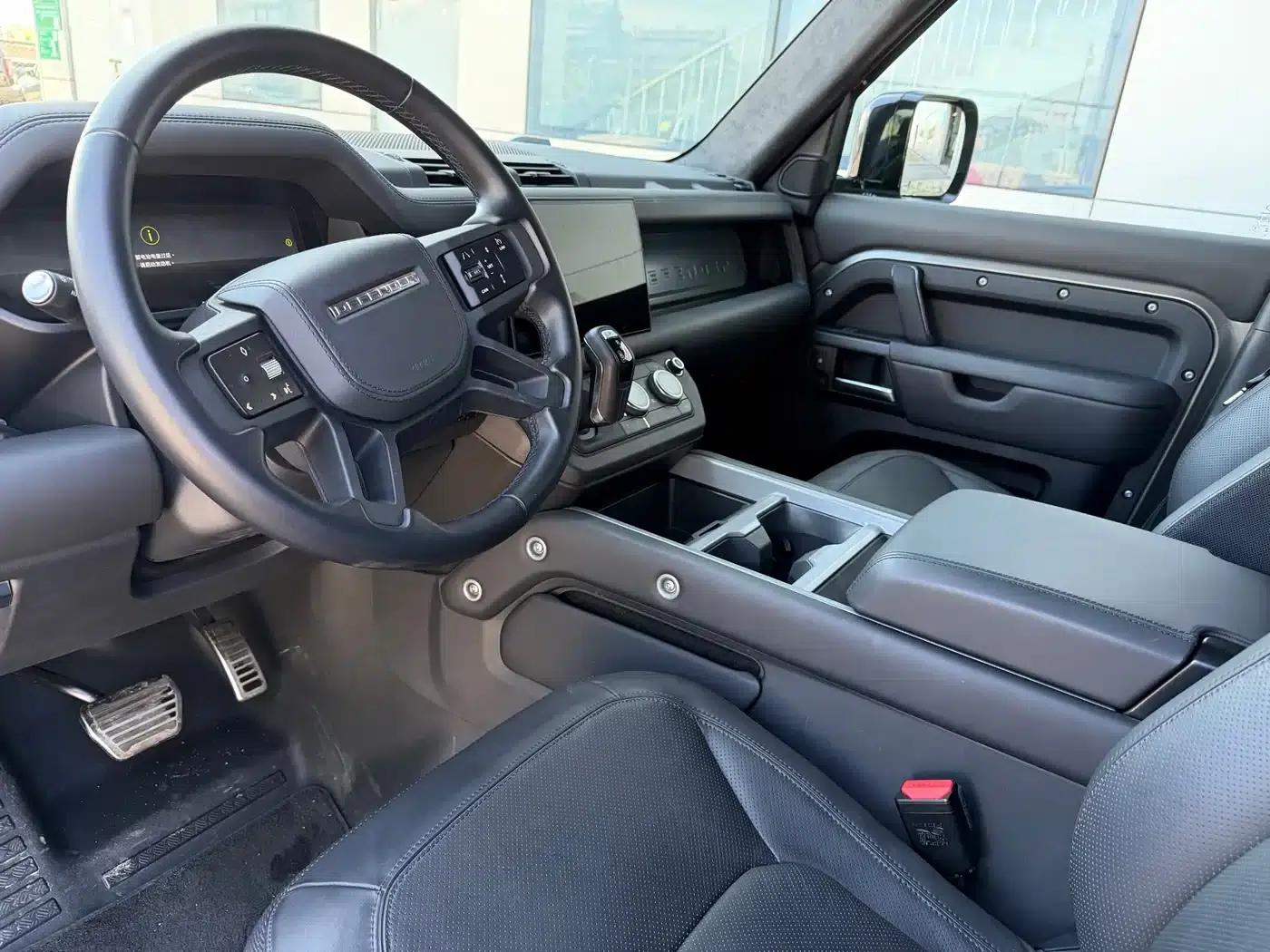 2025 Land Rover Defender 110 3.0T P400 X — миниатюра 5