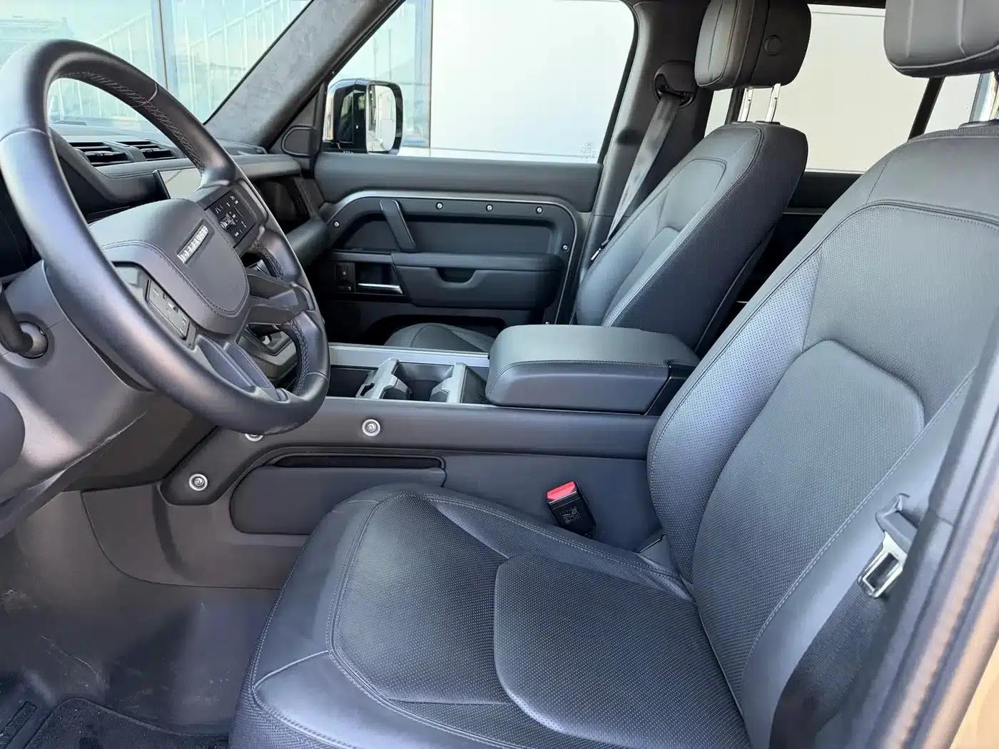 2025 Land Rover Defender 110 3.0T P400 X — миниатюра 7
