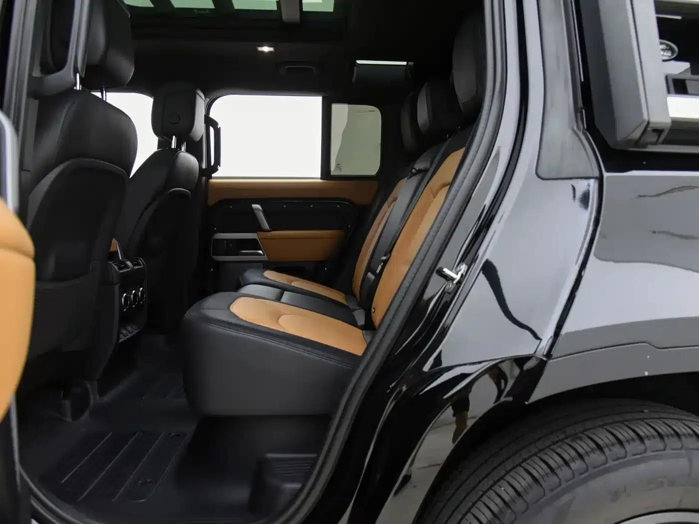 2024 Land Rover Defender 110 3.0T P400 X-DYNAMIC HSE — миниатюра 11