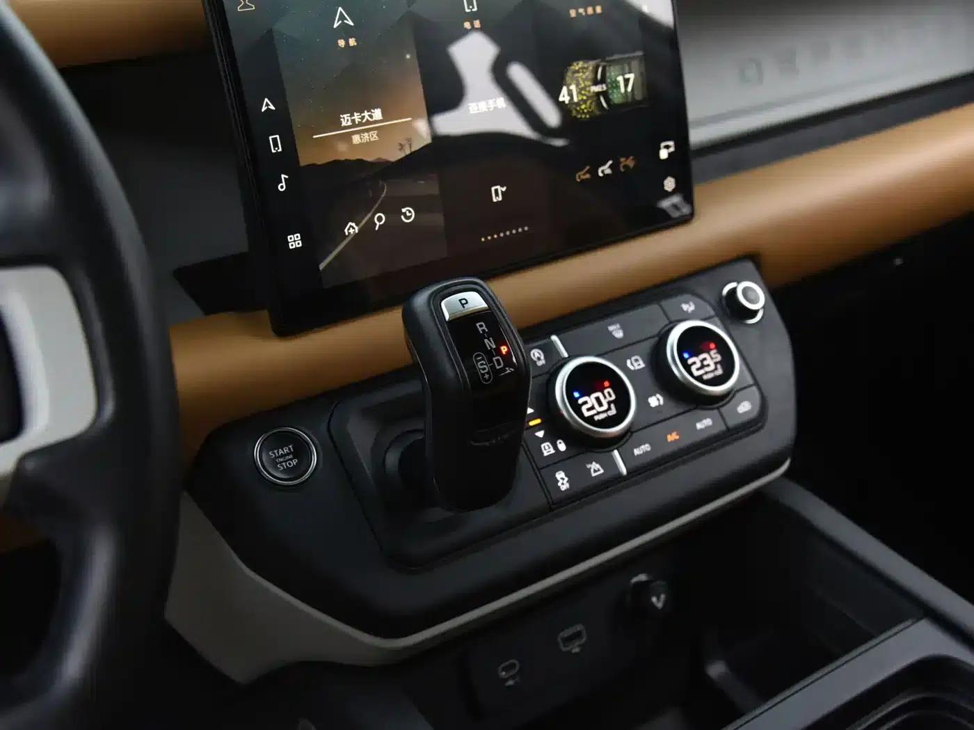 2024 Land Rover Defender 110 3.0T P400 X-DYNAMIC HSE — миниатюра 7