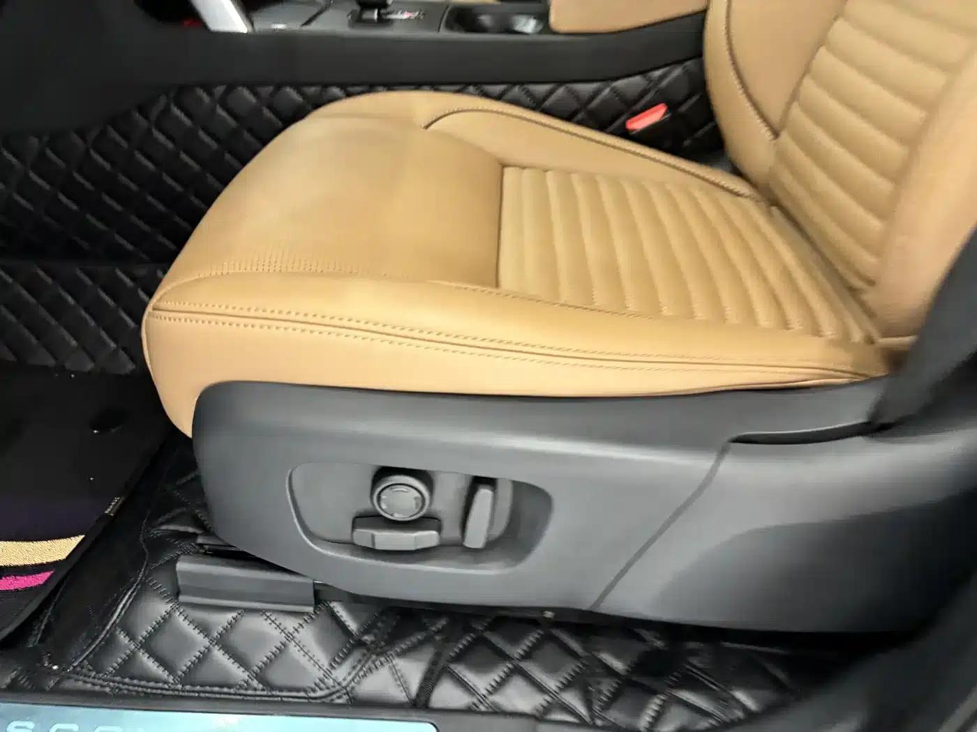 Discovery Sport 2025 249PS Explorer Special Edition — миниатюра 13