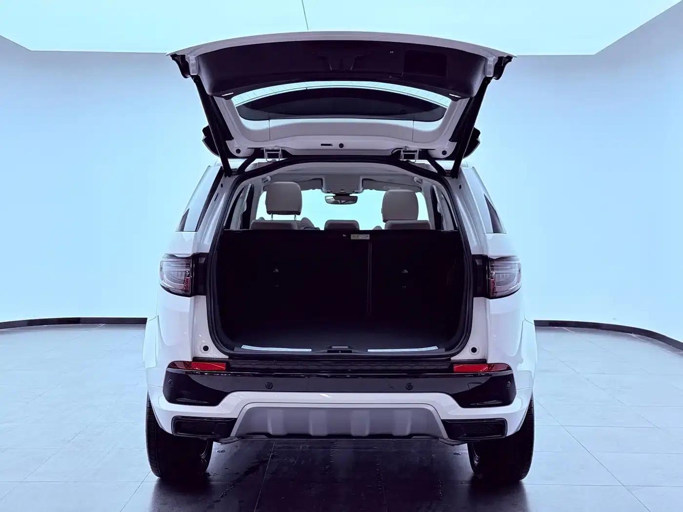 Discovery Sport 2025 249PS Performance Tech Edition — миниатюра 31
