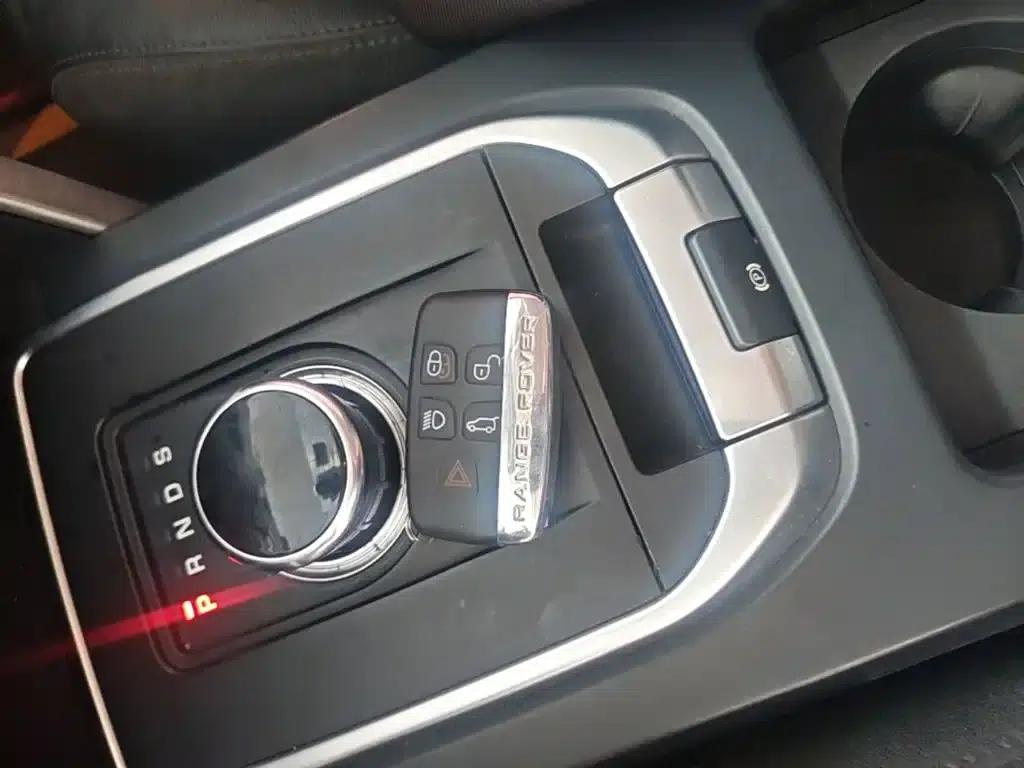 Discovery Sport 2017 2.0T SE — миниатюра 9