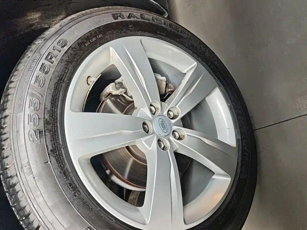 Range Rover Velar 2019 250PS — миниатюра 25