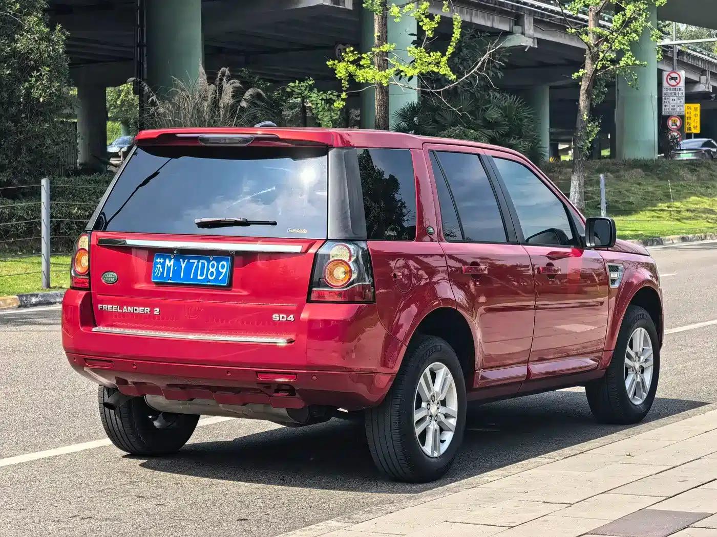 Freelander 2 2014 2.2T SD4 SE Diesel — миниатюра 4