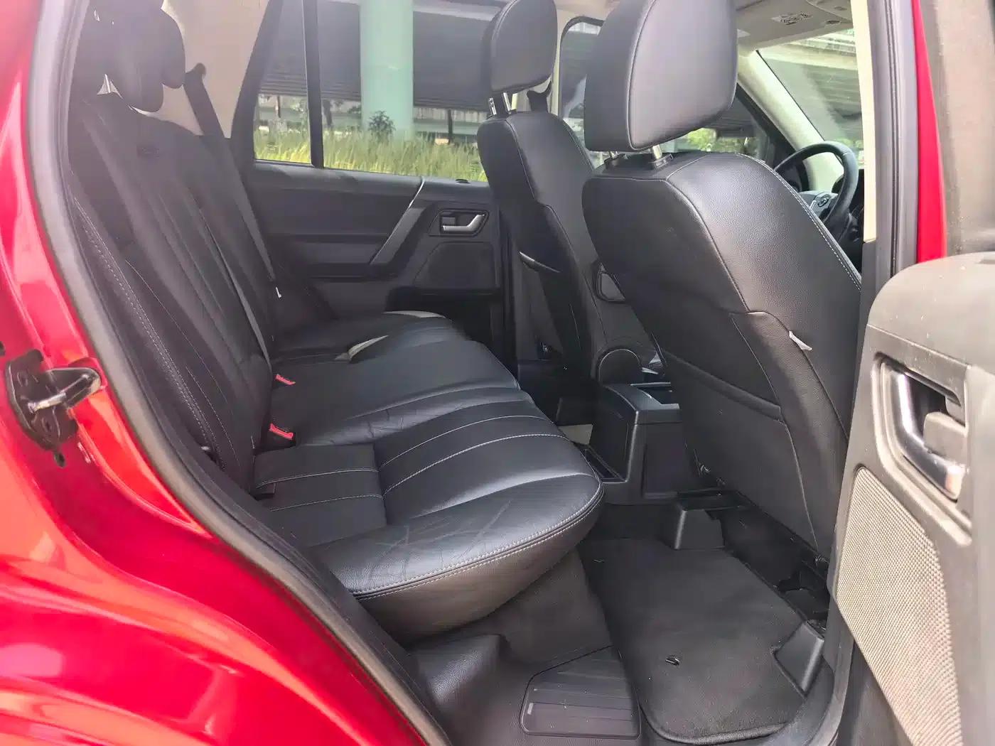 Freelander 2 2014 2.2T SD4 SE Diesel — миниатюра 9