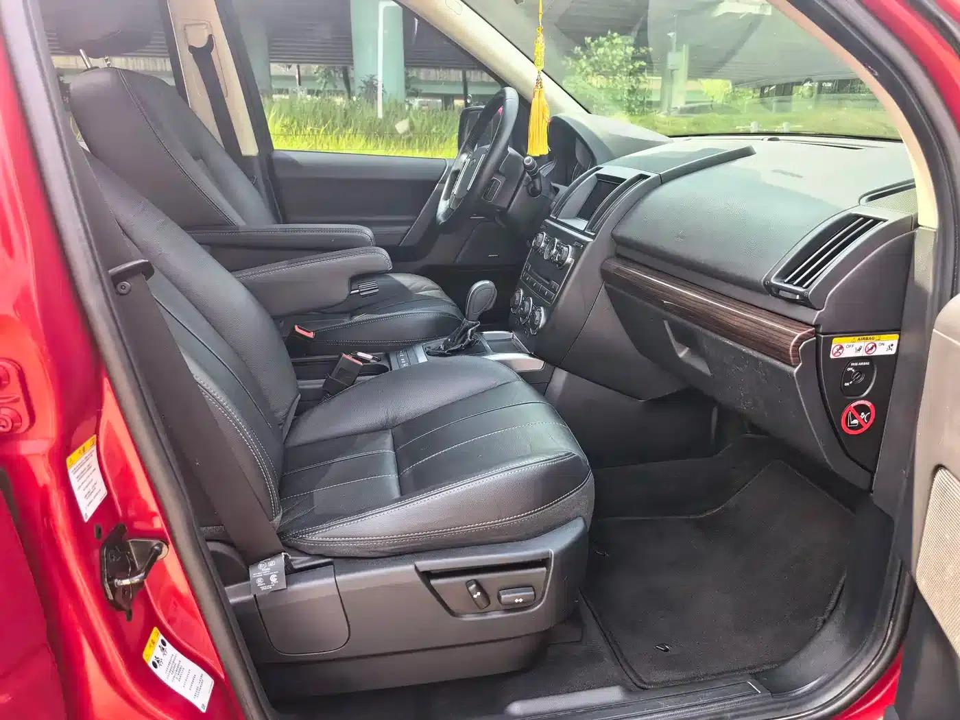 Freelander 2 2014 2.2T SD4 SE Diesel — миниатюра 10