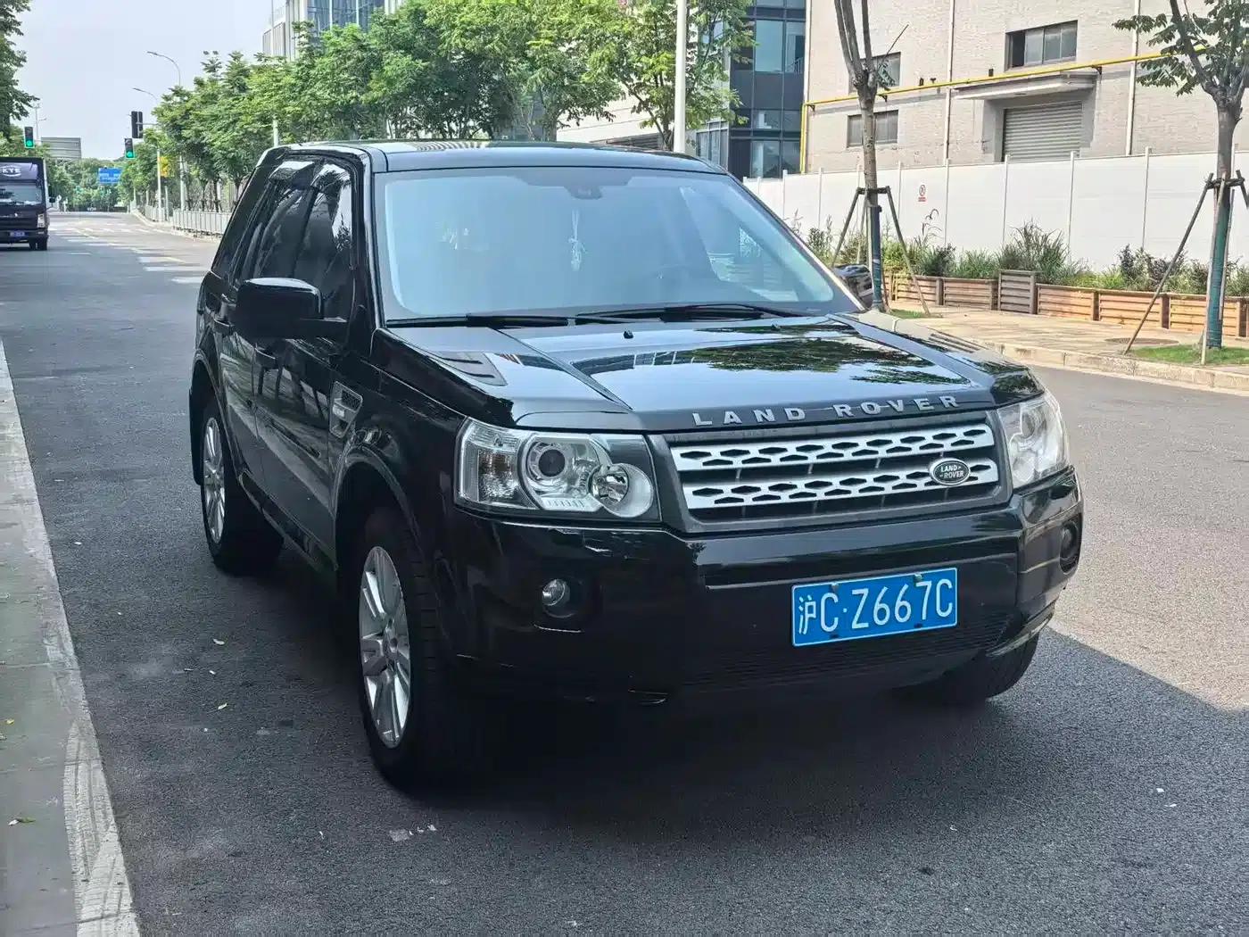 Freelander 2 2012 2.0T Si4 HSE Petrol Version — миниатюра 3