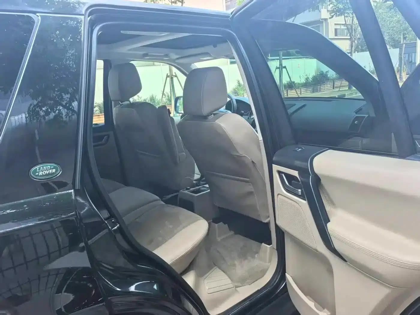 Freelander 2 2012 2.0T Si4 HSE Petrol Version — миниатюра 9