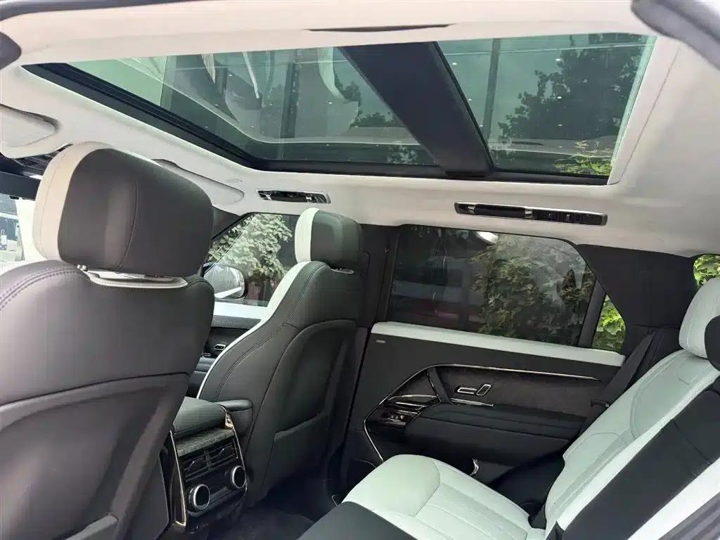Range Rover Sport Hybrid 2023 P510e Plug-in Electric Hybrid First Edition — миниатюра 6