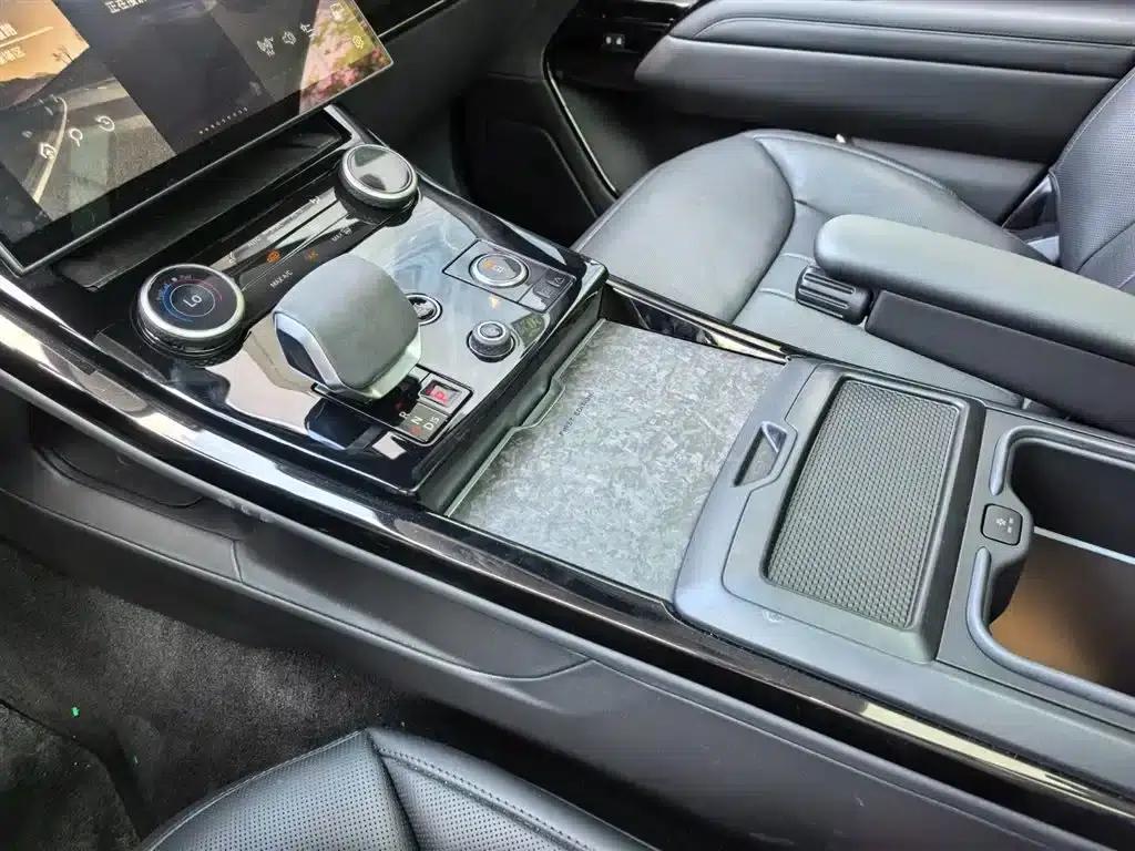 Range Rover Sport Hybrid 2023 P510e Plug-in Electric Hybrid First Edition — миниатюра 6