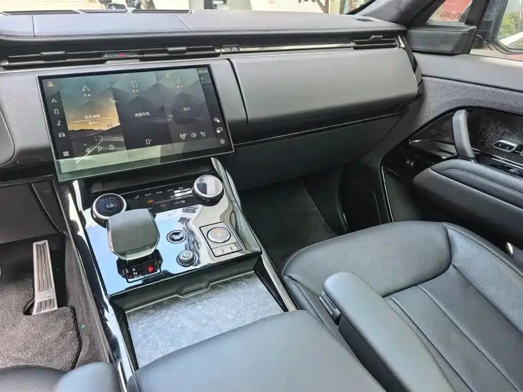 Range Rover Sport Hybrid 2023 P510e Plug-in Electric Hybrid First Edition — миниатюра 7