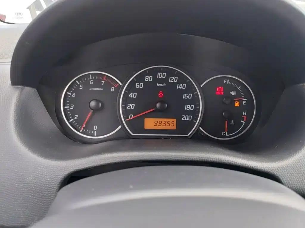 2013 Swift 1.5L Manual Standard Edition — миниатюра 12