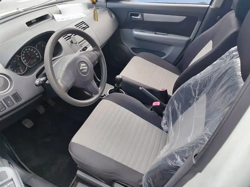 2013 Swift 1.5L Manual Standard Edition — миниатюра 15