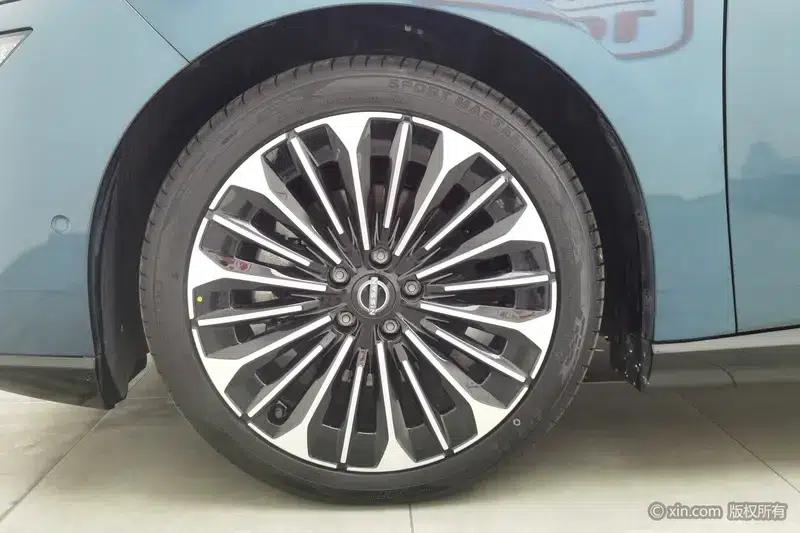 Nissan N7 2025 625 Max — миниатюра 8