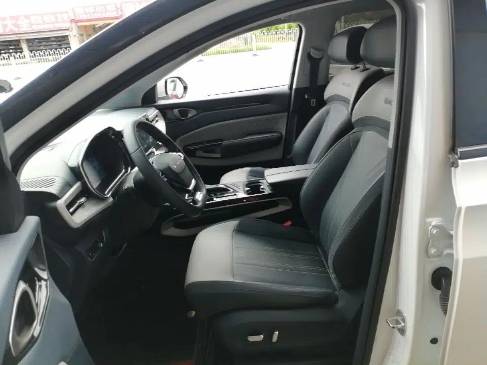 Baojun RM-5 2019 1.5T CVT 24-Hour Online Premium Version 7 Seats — миниатюра 17