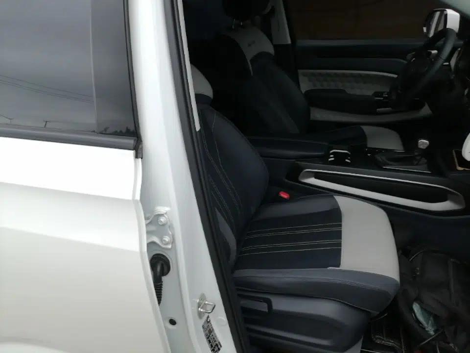 Baojun RM-5 2019 1.5T CVT 24-Hour Online Premium Version 7 Seats — миниатюра 19