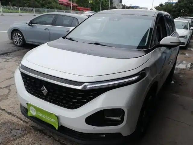 Baojun RM-5 2019 1.5T CVT 24-Hour Online Premium Version 7 Seats