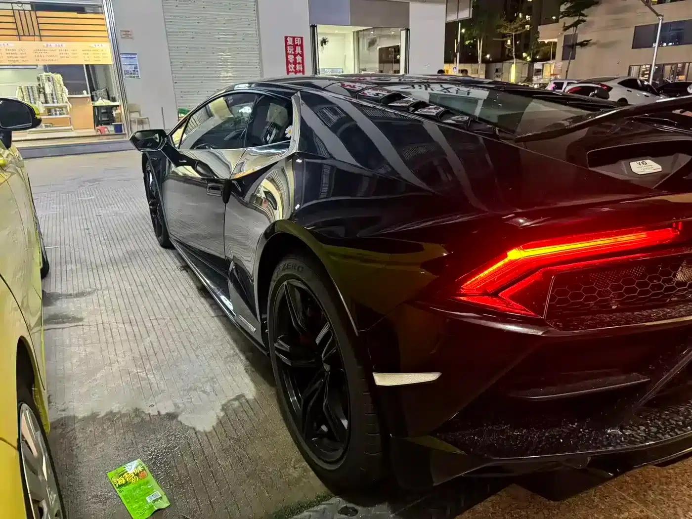 Huracán 2020 Huracán EVO RWD — миниатюра 6