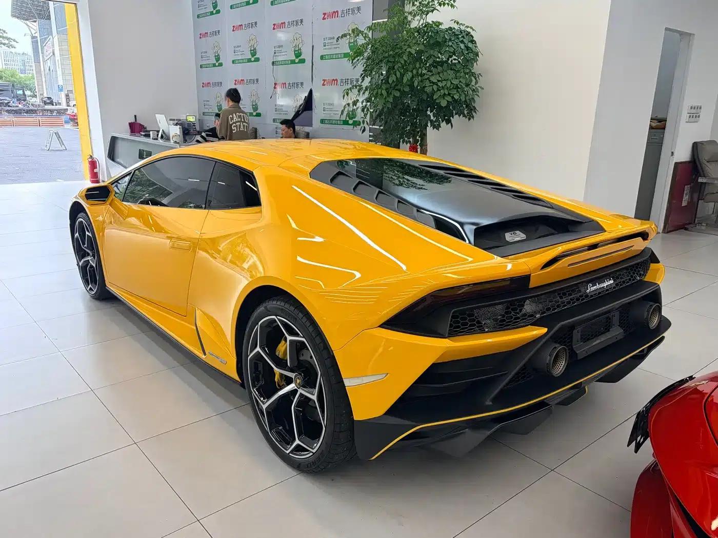 Huracán 2020 Huracán EVO RWD — миниатюра 13