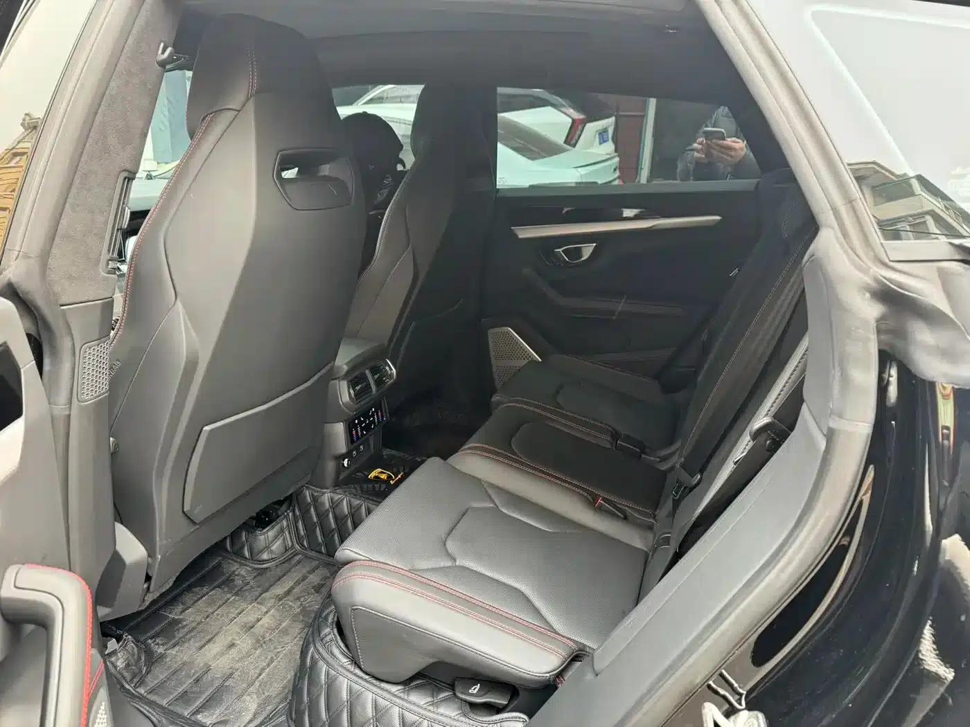 2023 Urus 4.0T V8 S — миниатюра 7