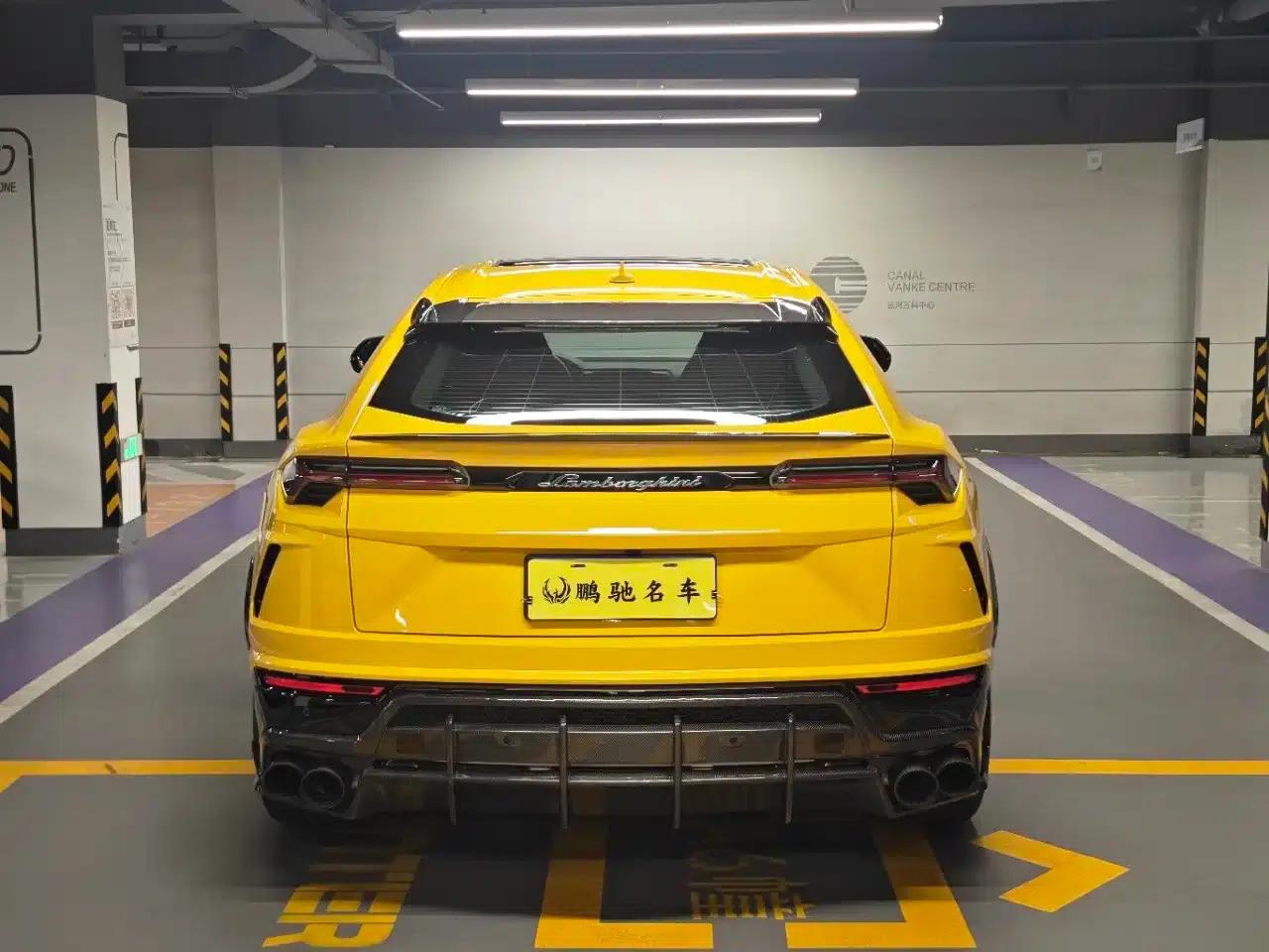 2021 Urus 4.0T V8 — миниатюра 2