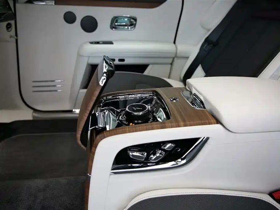 2021 Ghost 6.7T Long Wheelbase — миниатюра 14
