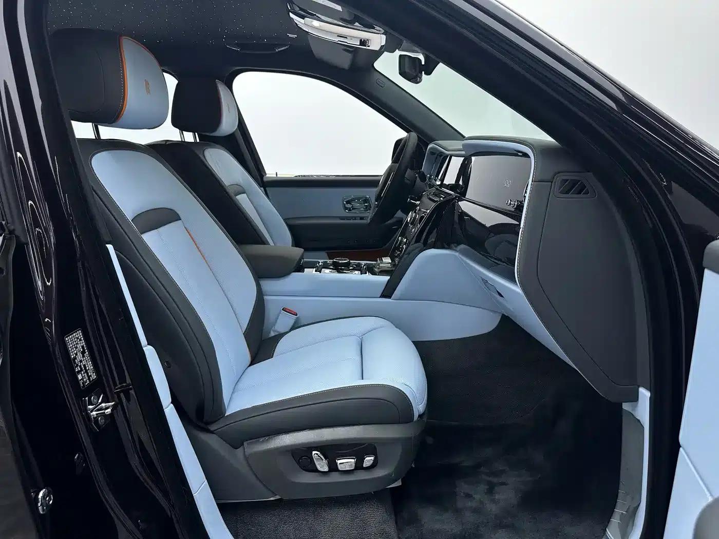 2024 Cullinan Black Badge — миниатюра 5