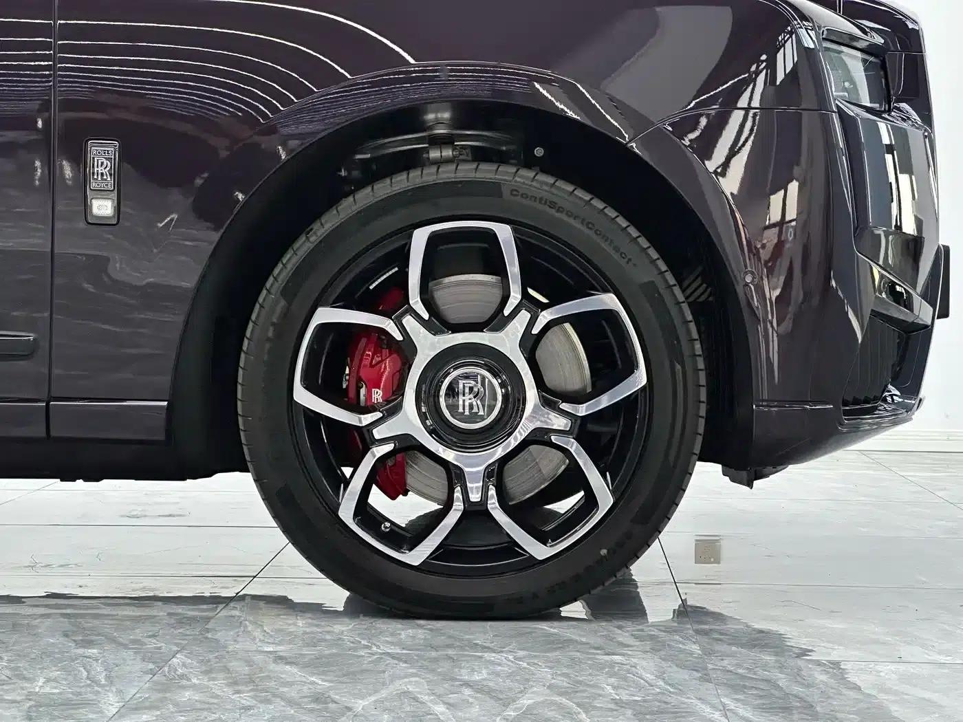 2024 Cullinan Black Badge — миниатюра 7