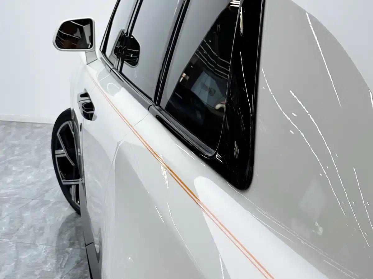 2024 Cullinan Black Badge — миниатюра 12