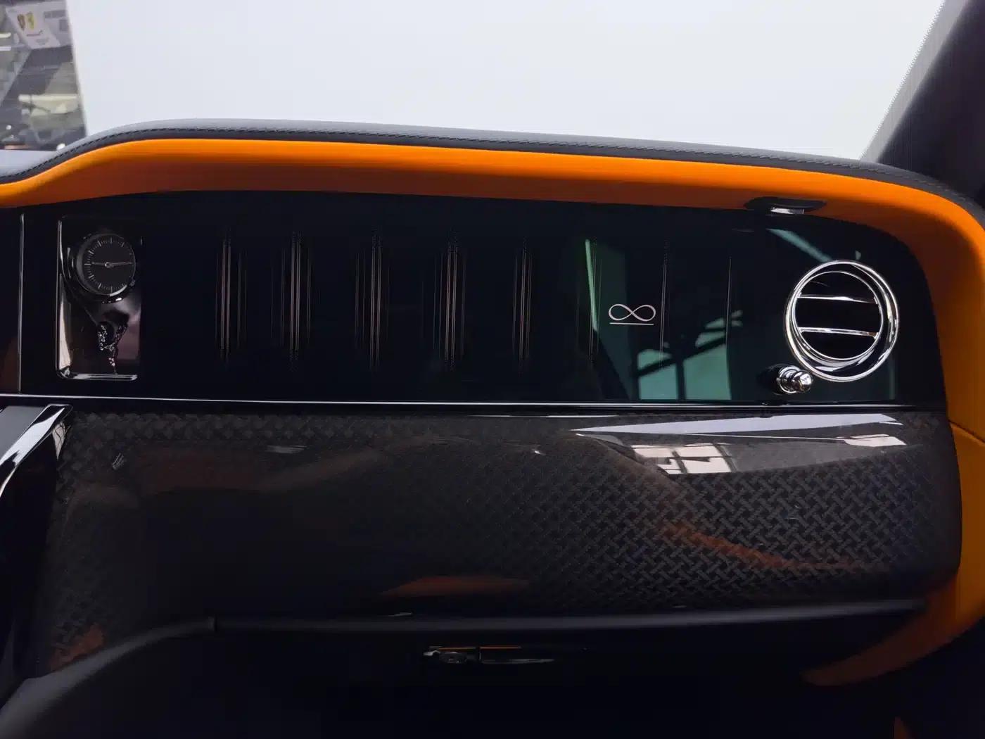 2024 Cullinan Black Badge — миниатюра 29