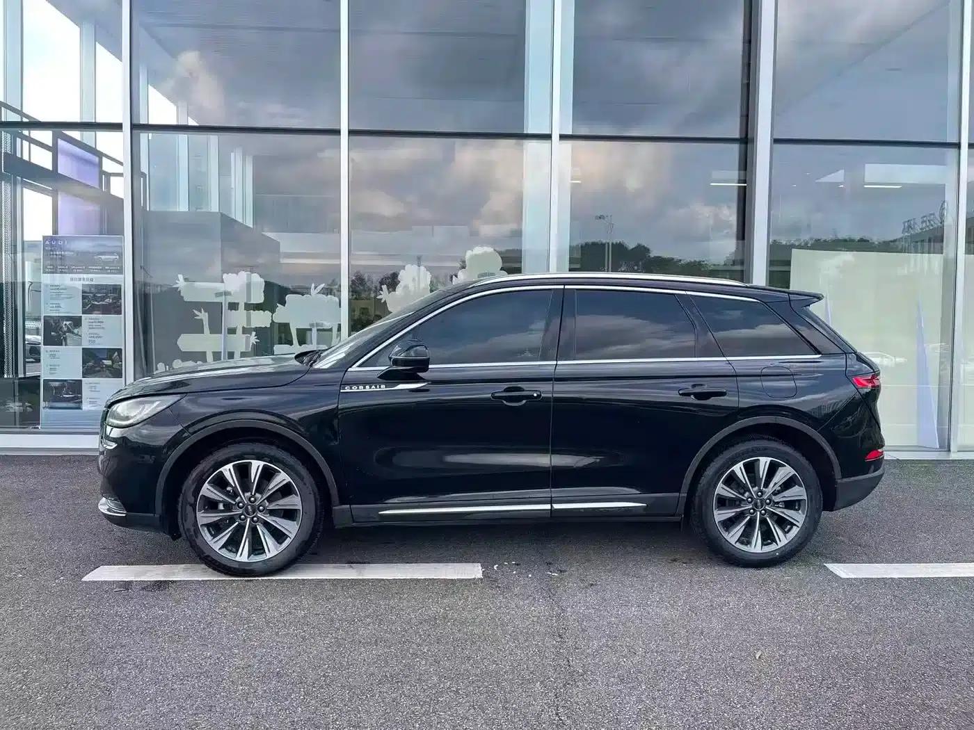 Adventurer 2021 2.0T 2WD Premium Edition — миниатюра 2