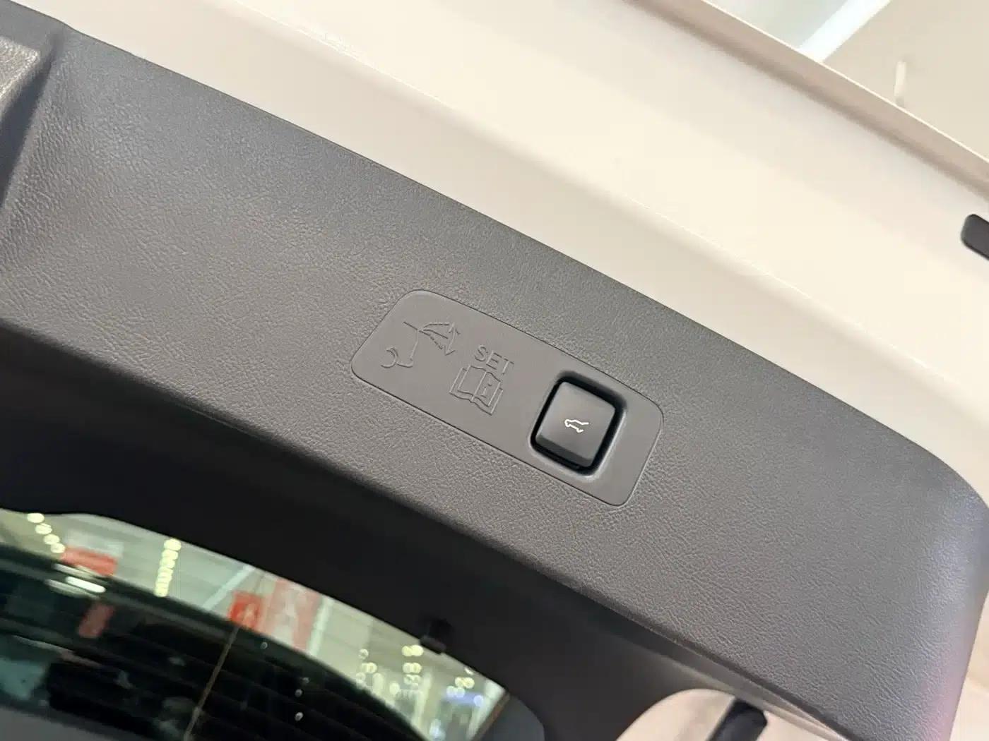 Adventurer 2024 2.0T 2WD Premium Edition — миниатюра 17
