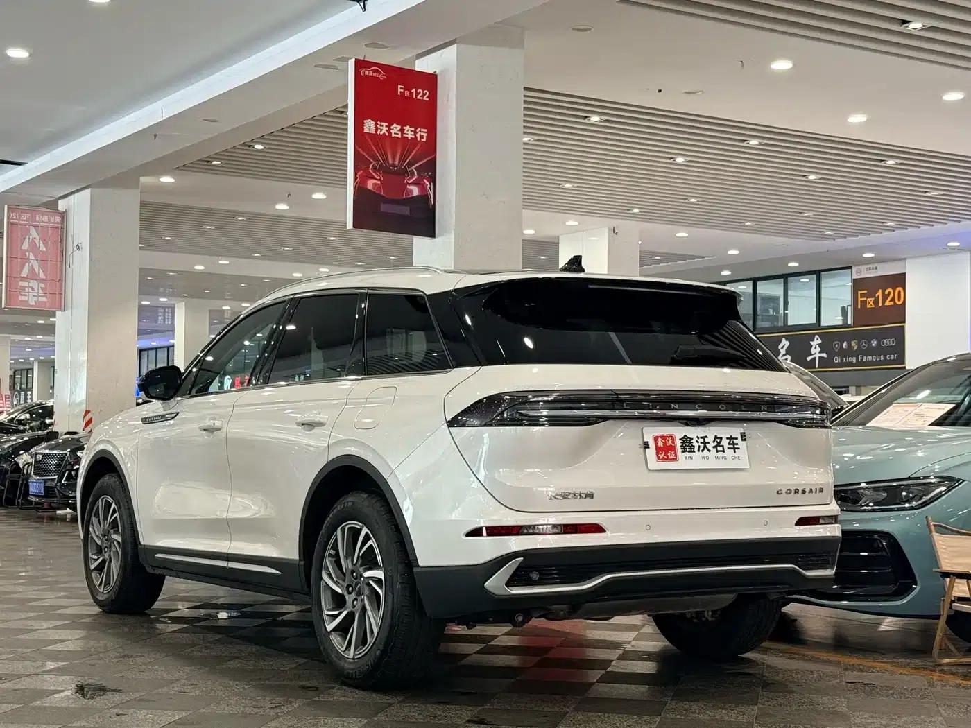 Adventurer 2024 2.0T 2WD Premium Edition — миниатюра 3