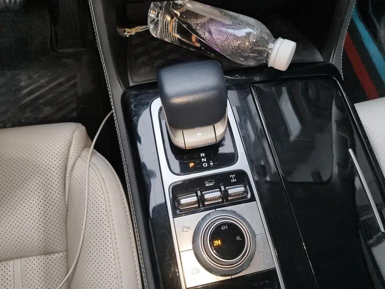 BAIC Off-Road BJ60 2022 2.0T May Day Edition Seven Seats — миниатюра 14