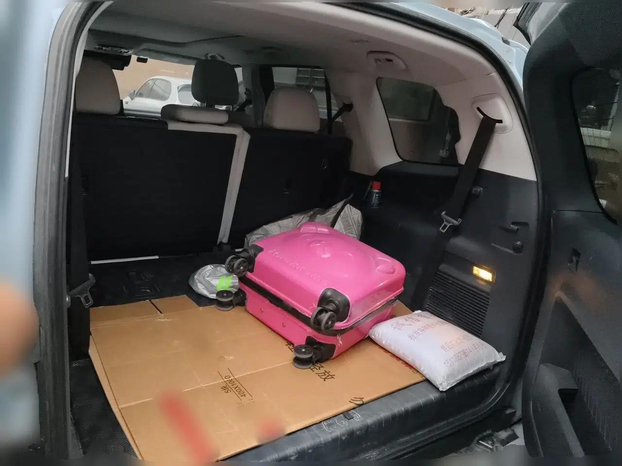 BAIC Off-Road BJ60 2022 2.0T May Day Edition Seven Seats — миниатюра 19