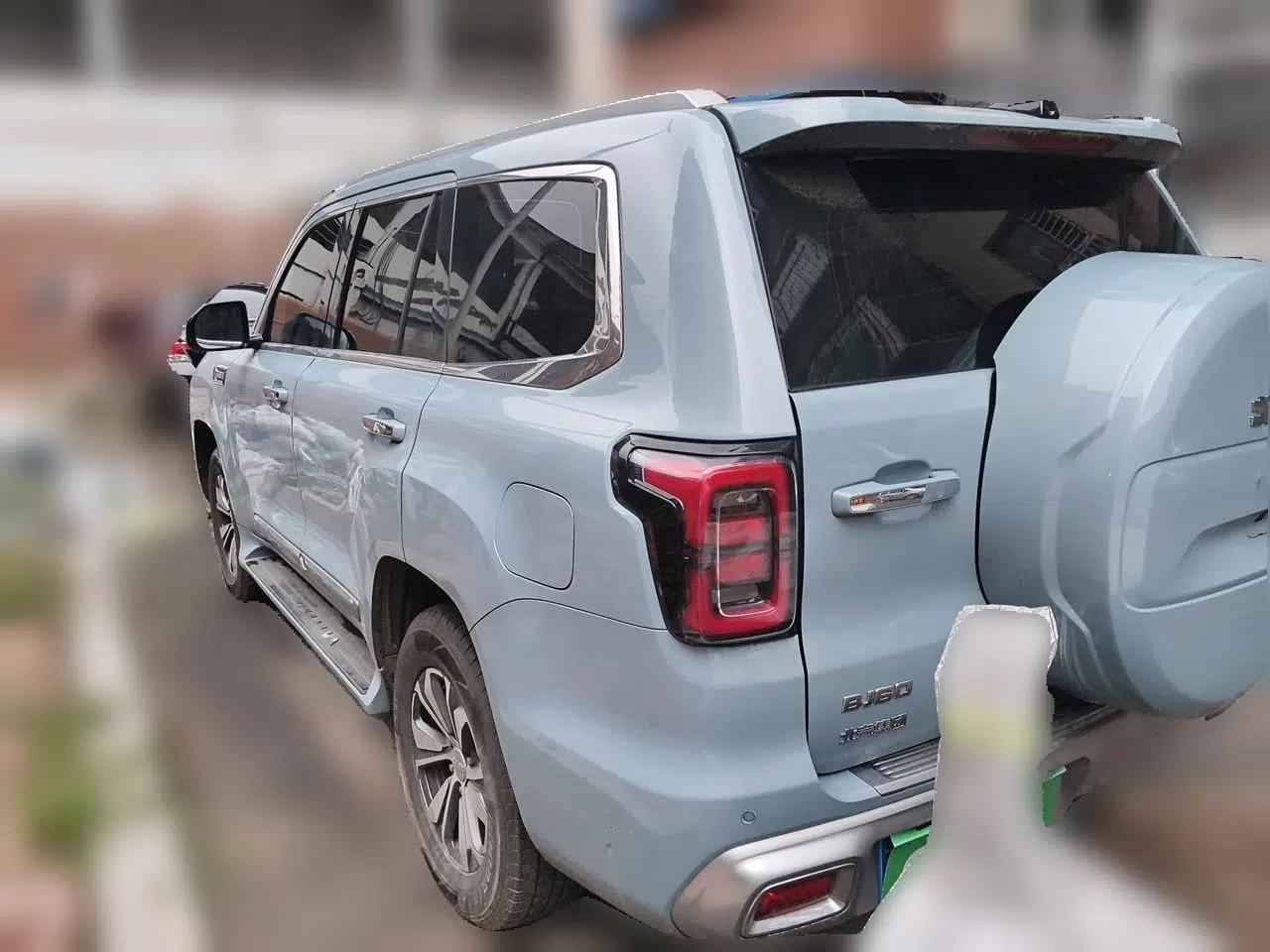 BAIC Off-Road BJ60 2022 2.0T May Day Edition Seven Seats — миниатюра 4