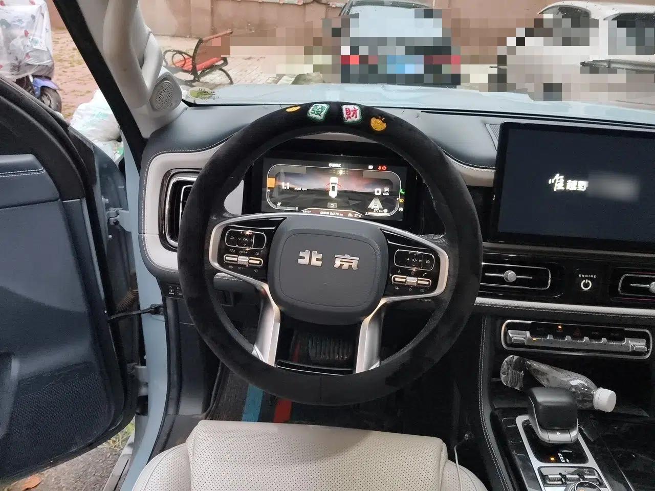 BAIC Off-Road BJ60 2022 2.0T May Day Edition Seven Seats — миниатюра 10