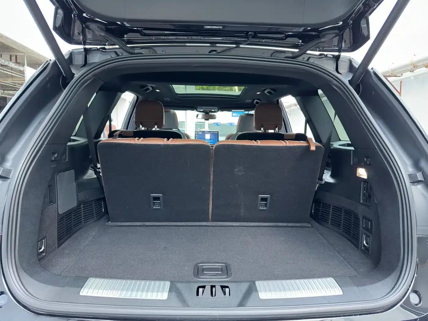 2021 Aviator 3.0T V6 AWD Executive Edition — миниатюра 11
