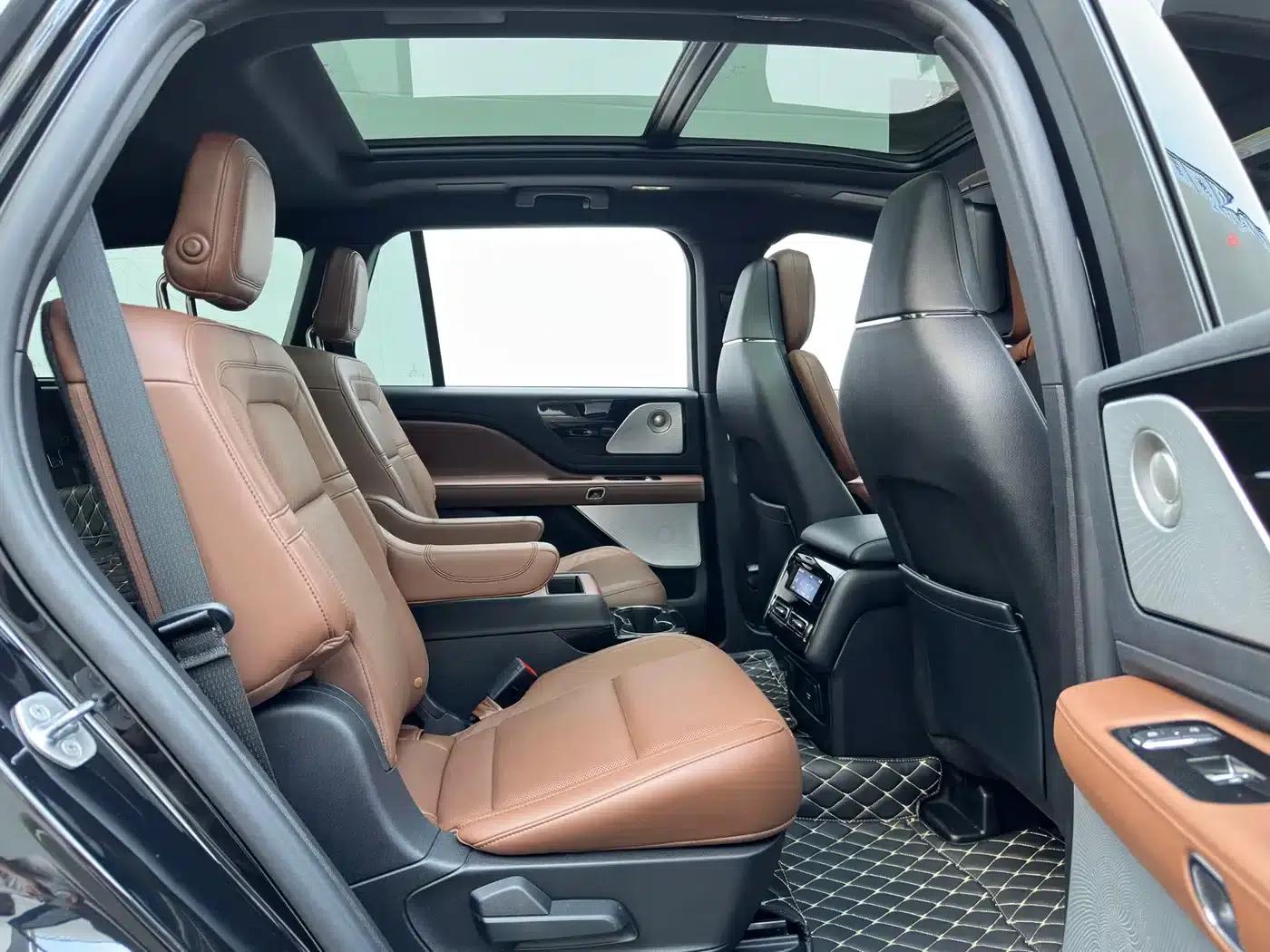 2021 Aviator 3.0T V6 AWD Executive Edition — миниатюра 14