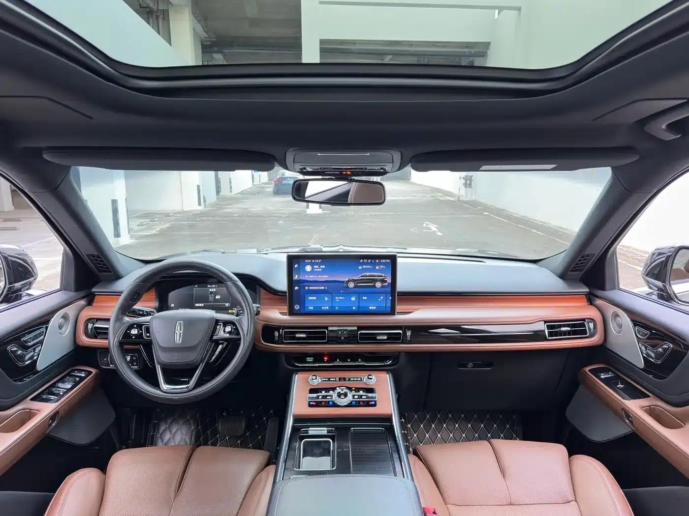 2021 Aviator 3.0T V6 AWD Executive Edition — миниатюра 19