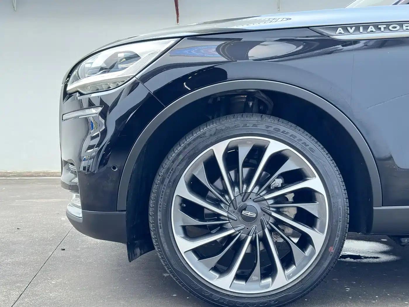 2021 Aviator 3.0T V6 AWD Executive Edition — миниатюра 26