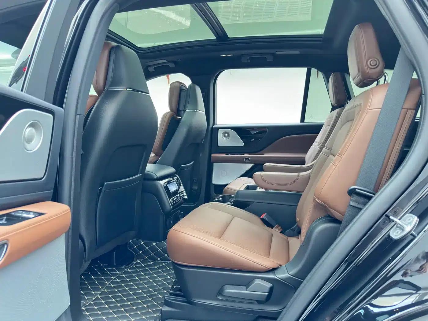 2021 Aviator 3.0T V6 AWD Executive Edition — миниатюра 9
