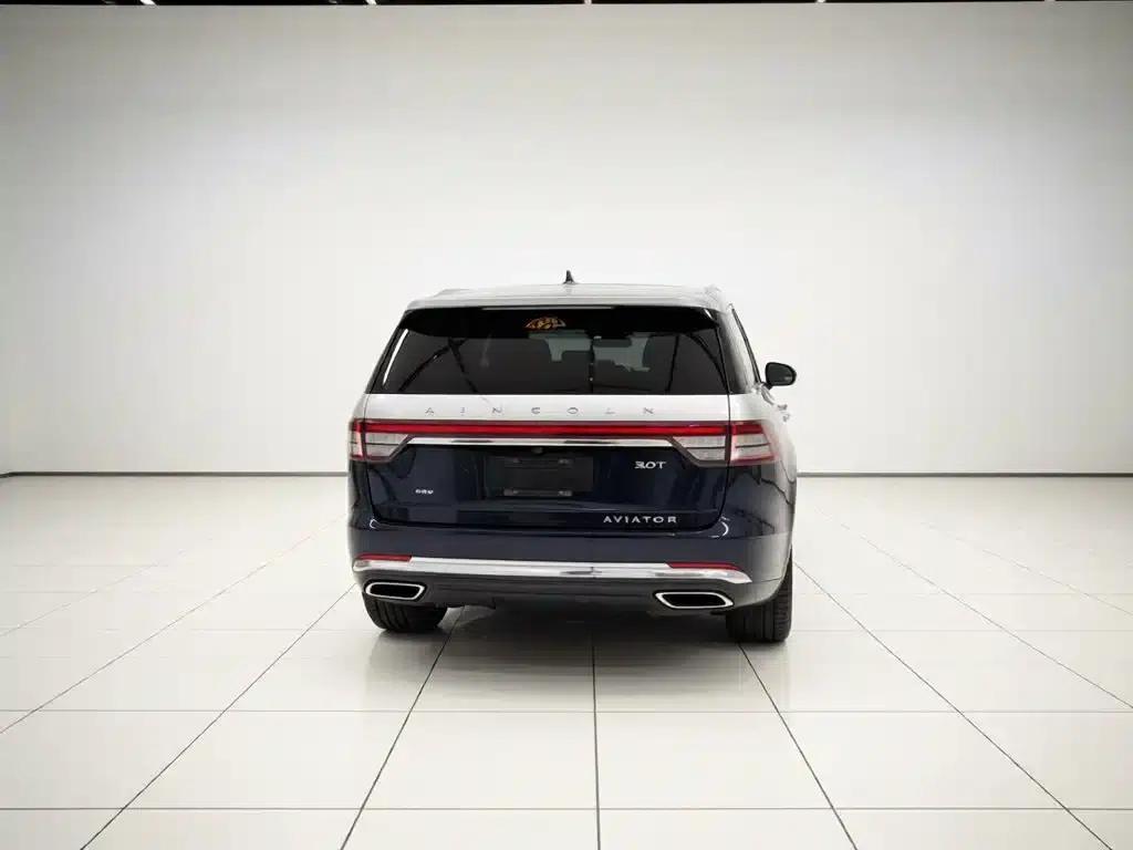 2021 Aviator 3.0T V6 AWD Premium Edition — миниатюра 5