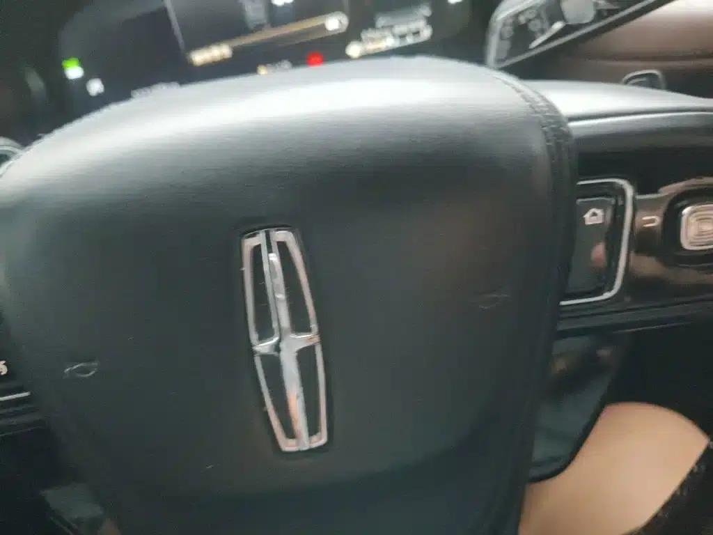 2021 Aviator 3.0T V6 AWD Premium Edition — миниатюра 9