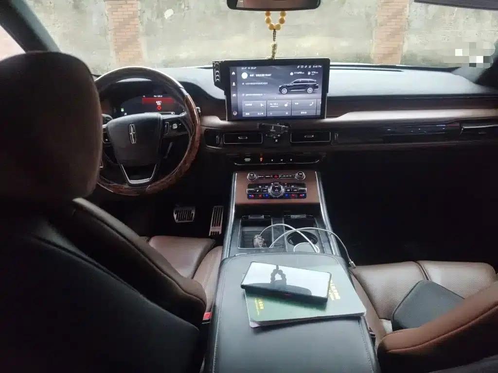 2021 Aviator 3.0T V6 AWD Premium Edition — миниатюра 10