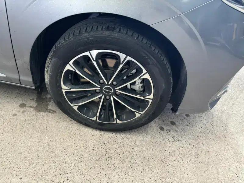 Roewe iMAX8 2023 400TGI Comfort Edition — миниатюра 8