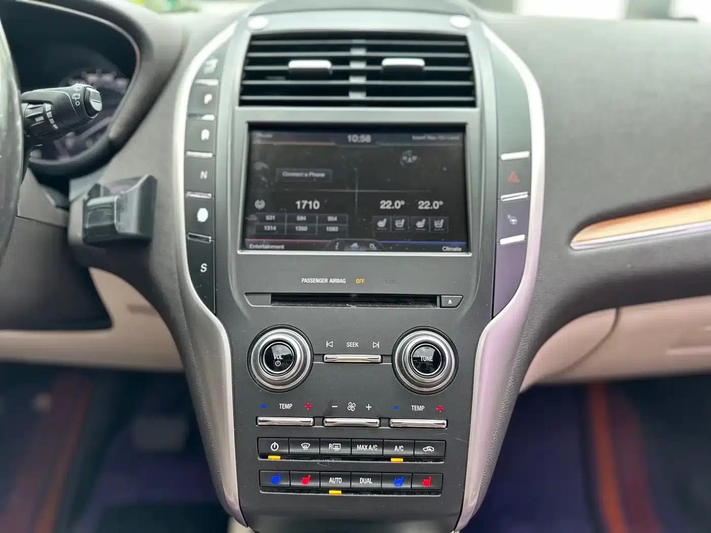 Lincoln MKC 2014 2.0T 2WD Premium Edition — миниатюра 22